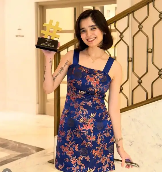 Meethika Dwivedi Photos