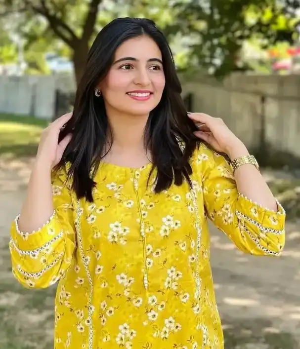 Srishti Dabas Photos