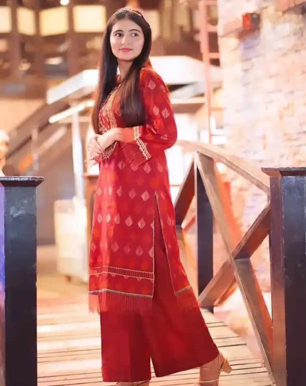 Srishti Dabas Photos 